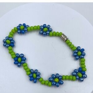 Vintage Blue Green Flower Beaded Bracelet Seed Bead Daisy Magnetic Clasp Boho